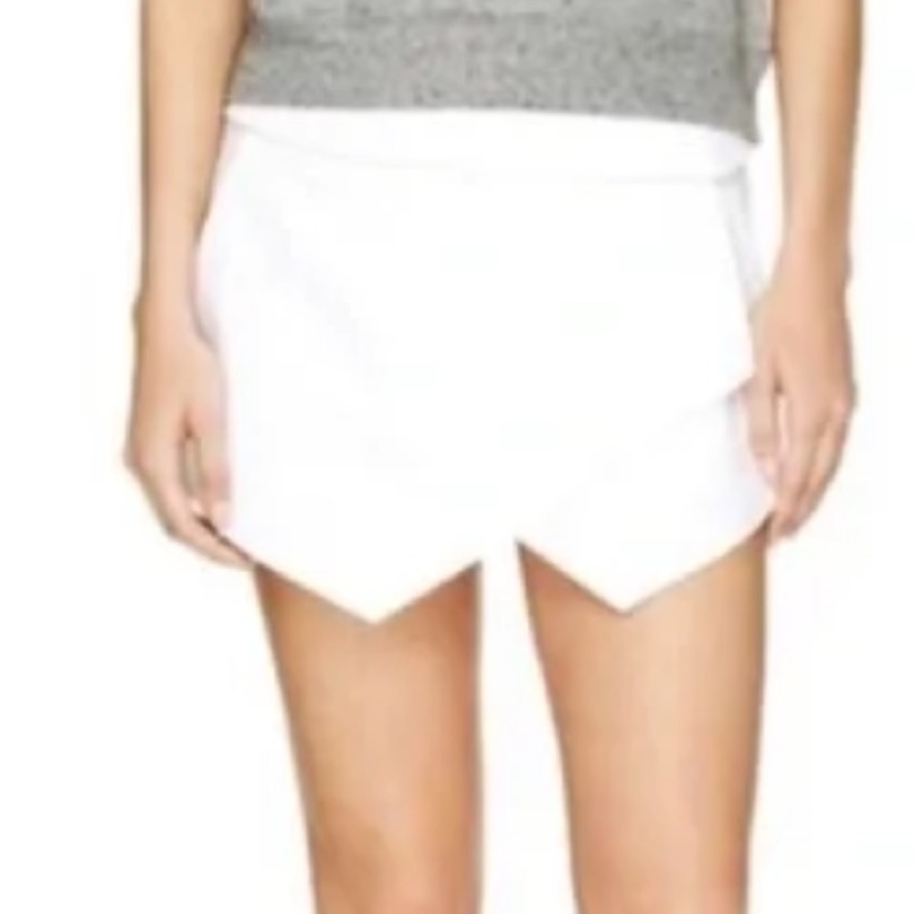 Aritzia Talula Berklee Asymmetrical Envelope White Skort